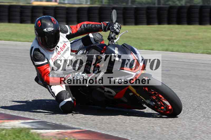 Archiv-2025/42 07.08.2025 Peter Studer Girls Day ADR/Gruppe pink/team